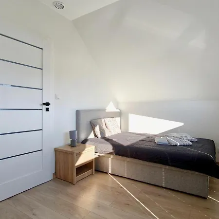 Гостевой дом Domki I Apartamenty Wir Na Kaszubach Хмельно