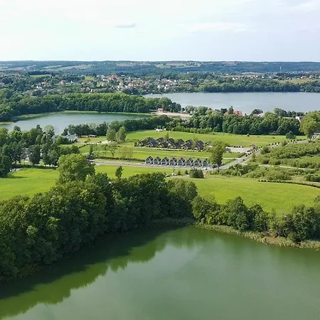 Domki I Apartamenty Wir Na Kaszubach Гостевой дом Хмельно