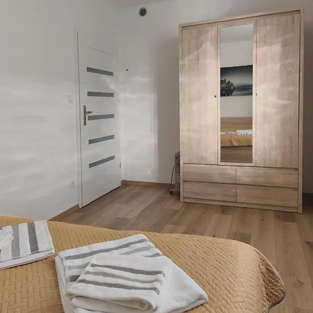 Domki I Apartamenty Wir Na Kaszubach Гостевой дом