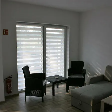 Domki I Apartamenty Wir Na Kaszubach Хмельно
